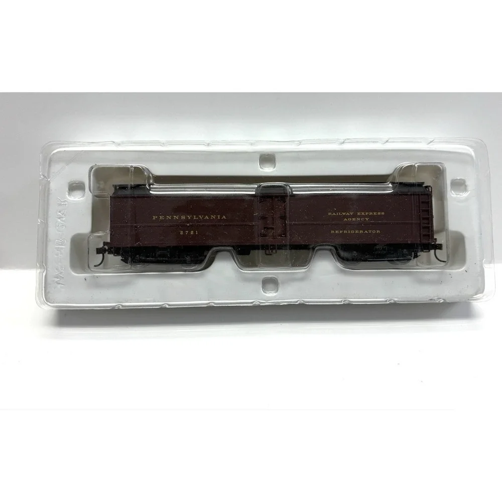Walthers HO Scale PRR R50B Express Reefer 2721 RTR Refrigerator Car 932-5888